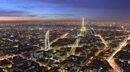 1200px-Paris_Night