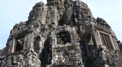 1280px-Bayon,_Angkor