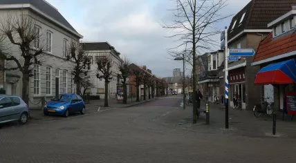 1280px-P1010392StraatPrinsenbeek