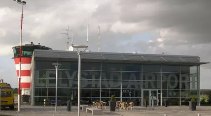 800px-Lelystad_Airport