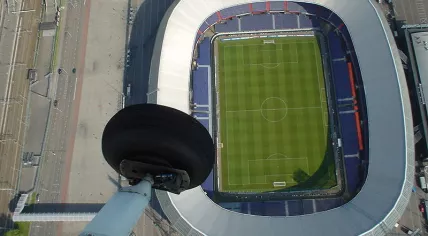 800px-De_Kuip_Rotterdam_The_Netherlands