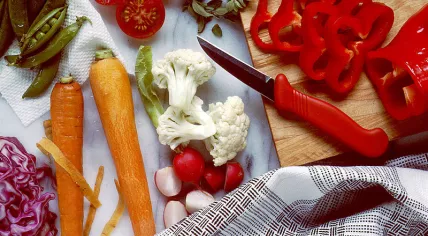 800px-Vegetable_preparation