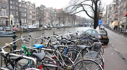 Bicycle_culture_Amsterdam_(5822009056)