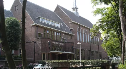 Aloysiuscollege,_Oostduinlaan_42-50_-_'t_Hoenstraat_30,_Den_Haag