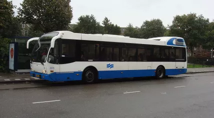 800px-GVB_bus_223