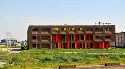 1280px-4e_Gymnasium_466363
