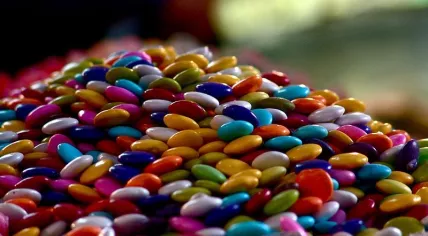 800px-Smarties(europe)