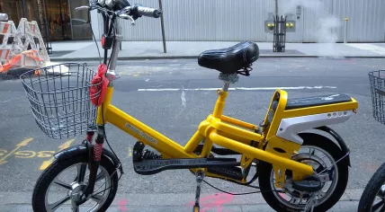 37_W54_Green_Power_SUV_electric_bike_jeh
