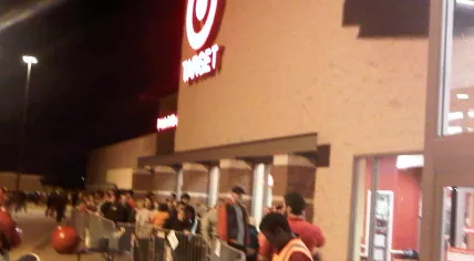 BlackFridayQueueTargetPlano