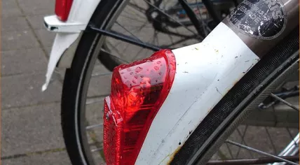 615px-Rear_lights