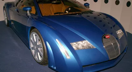 Bugatti_Chiron_(8162)