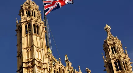 1024px-The_Union_Flag_on_Victoria_Tower