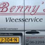 Benny's Vleesservice van with the slogan: “My balls weigh 130 grams”