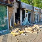 An attempted robbery by detonating explosives at an ATM badly damaged a building on Tussen Meer in Amsterdam. 16 July 2022