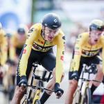 The Jumbo-Visma cycling team approaches the finish during the first stage of La Vuelta, held in Utrecht. 19 Aug. 2022