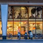 The Amsterdam office of Atria, an institute focused on gender equality and women’s history, located at Vijzelstraat 20. 2015