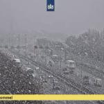 Snowflakes fall on the A2 near Zaltbommel. 7 March 2023