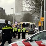 Emergency services at the scene of a fatal accident with a city bus on Vleutenseweg in Utrecht. A 7-year-old girl was killed, 24 March 2023.