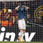 Santiago Gimenez of Feyenoord disappointed during the UEFA Europa League quarter-final match between AS Roma and Feyenoord in Stadio Olimpico Rome on 20 april 2023 in Rome, Italy.