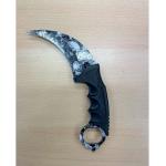 A carambit-style combat knife was seized from a boy, 9, who threatened another boy, 6, in The Hague. 28 June 2023