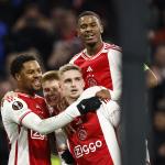 Chuba Akpom of Ajax, Kristian Hlynsson of Ajax, Kenneth Taylor of Ajax, Jorrel Hato of Ajax celebrate the 2-1 during the UEFA Europa League match in group B between Ajax Amsterdam and AEK Athens FC in the Johan Cruyff ArenA on 14 december 2023 in Amsterdam, Netherlands.