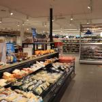 interior of an Albert Heijn supermarke, 16 October 2021