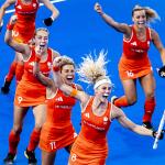 Yibbi Jansen cheers after scoring the 2-0 in the first group match of the Dutch women's hockey team against France at the Olympic Games.