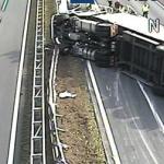 Photo of the toppled truck on the A28 motorway, on July 31, 2024.