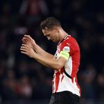  Luuk de Jong of PSV Eindhoven shows his disappointment after the UEFA Champions League match between PSV Eindhoven and Sporting CP at Phillips Stadium on October 1, 2024 in Eindhoven, Netherlands.