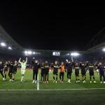 PSV celebrates the 1-2 victory after the Dutch Eredivisie match between AZ Alkmaar and PSV Eindhoven at the AFAS stadium on October 19, 2024 in Alkmaar, Netherlands.