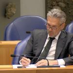 Prime Minister Dick Schoof in the Tweede Kamer during the debate on the fall of his first Cabinet. 4 June 2025