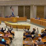 Members of Parliament vote on a motion telling the Cabinet to revise its plan to implement stricter salary rules for the highly-skilled migrant scheme. 25 Nov. 2025