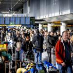 Travelers at Schiphol Airport. Hundreds of flights at the airport were once again canceled due to snowfall.