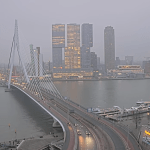 A cold and gloomy morning at the Erasmus Bridge in Rotterdam, 26 January 2026
