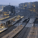 Empty rails at Amsterdam Central Station due to rail works and switch issues decreasing train traffic to Utrecht, 4 February 2026
