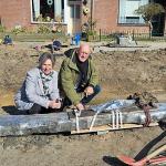 The mayor of Wijk bij Duurstede Petra Doornenbal and Alderman Bert Lubbinge posing with a finding of a Viking ship.