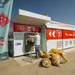 Bulk machine for returning deposit bottles and cans in Hoorn, April 2026
